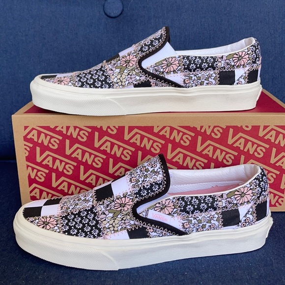 Vans Shoes - Vans Classic Slip-On Patchwork Floral WMNS